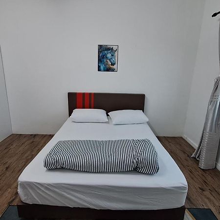 1201 Apartment Ladang Tok Pelam Tepipantaibatuburuk Kuala Terengganu Zewnętrze zdjęcie