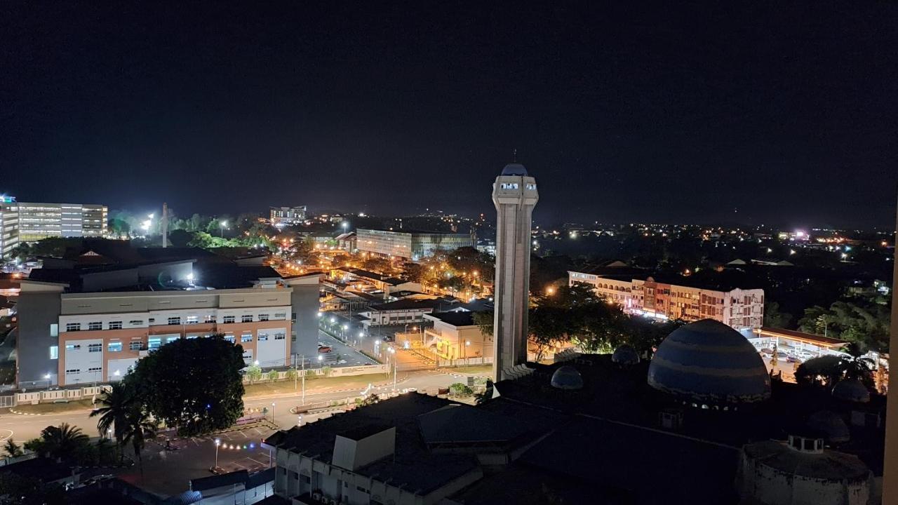 1201 Apartment Ladang Tok Pelam Tepipantaibatuburuk Kuala Terengganu Zewnętrze zdjęcie